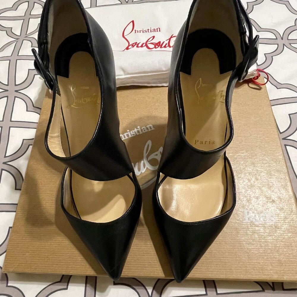 Christian Louboutin Sharpeta 100 Pumps Size 7